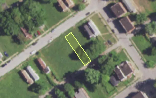 Aerial view of 5084 GERALDINE AV — vacant lot, St. Louis with approximate parcel outline