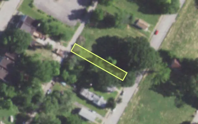 Aerial view of 2829 SEMPLE AV — vacant lot, St. Louis with approximate parcel outline