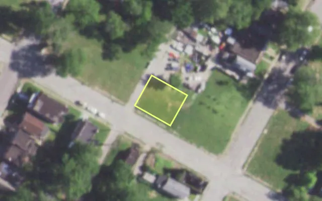 Aerial view of 5411 WABADA AV — vacant lot, St. Louis with approximate parcel outline