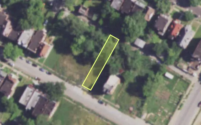 Aerial view of 3925 LABADIE AV — vacant lot, St. Louis with approximate parcel outline
