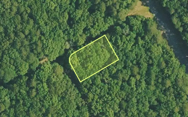 Aerial view of VAN BUREN County parcel 4400-12182-0000 — Arkansas post-auction with approximate parcel outline