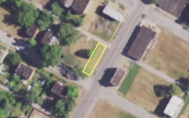 Aerial view of 3901 KENNERLY AV — vacant lot, St. Louis with approximate parcel outline