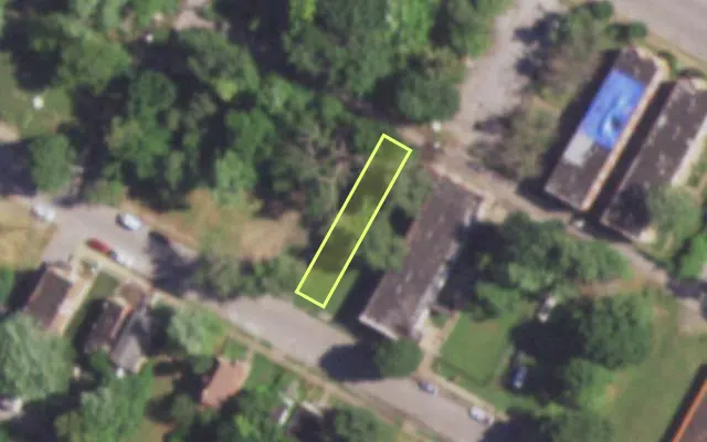 Aerial view of 4437 KENNERLY AV — vacant lot, St. Louis with approximate parcel outline