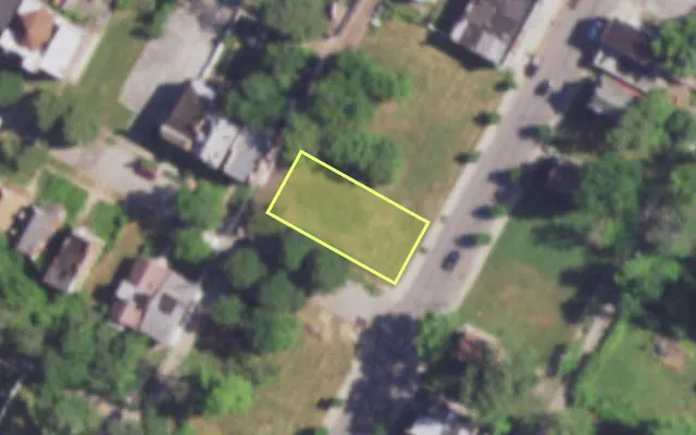 Aerial view of 3201 N NEWSTEAD AV — vacant lot, St. Louis with approximate parcel outline