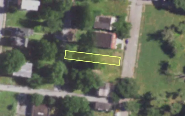 Aerial view of 1331 BAYARD AV — vacant lot, St. Louis with approximate parcel outline