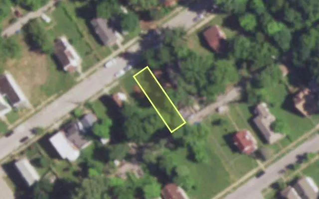 Aerial view of 5030 BEACON AV — vacant lot, St. Louis with approximate parcel outline