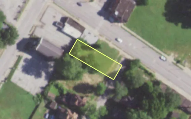 Aerial view of 1493 STEWART PL — vacant lot, St. Louis with approximate parcel outline