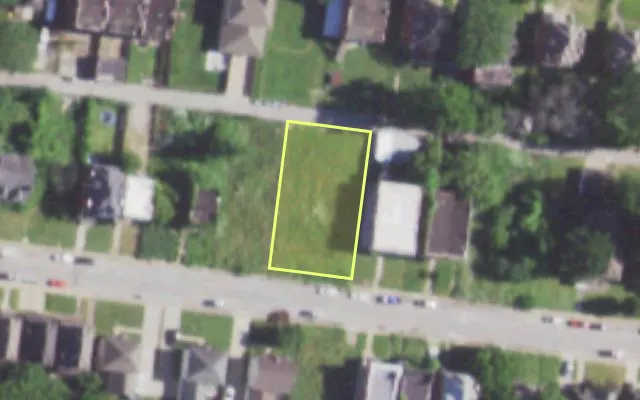 Aerial view of 5349 VERNON AV — vacant lot, St. Louis with approximate parcel outline