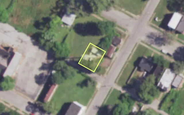 Aerial view of 4206 MAFFITT AV — vacant lot, St. Louis with approximate parcel outline