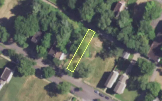 Aerial view of 3809 COOK AV — vacant lot, St. Louis with approximate parcel outline