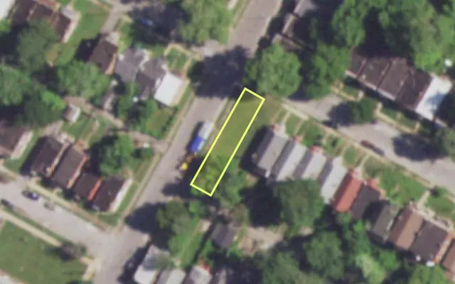 Aerial view of 4630 ASHLAND AV — vacant lot, St. Louis with approximate parcel outline