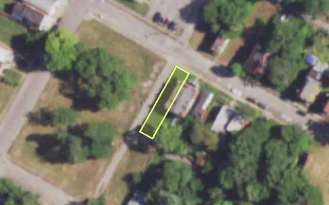 Aerial view of 4452 GARFIELD AV — vacant lot, St. Louis with approximate parcel outline