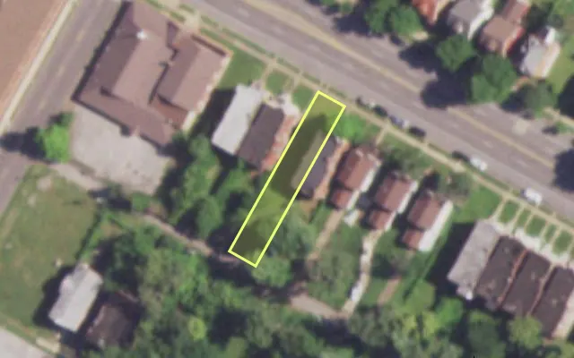 Aerial view of 4358 PAGE BLVD — vacant lot, St. Louis with approximate parcel outline