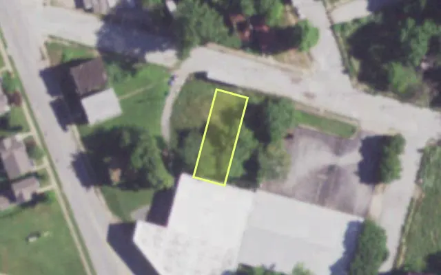 Aerial view of 2120 BRANCH ST — vacant lot, St. Louis with approximate parcel outline