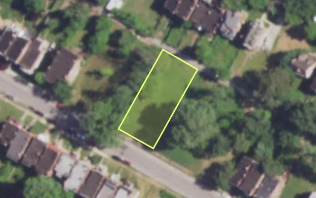 Aerial view of 4739 ST LOUIS AV — vacant lot, St. Louis with approximate parcel outline