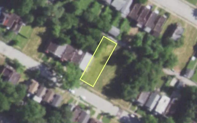 Aerial view of 5223 TERRY AV — vacant lot, St. Louis with approximate parcel outline