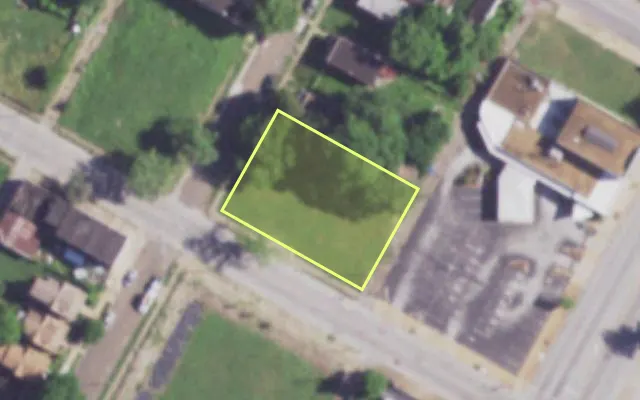 Aerial view of 3625 CARTER AV — vacant lot, St. Louis with approximate parcel outline