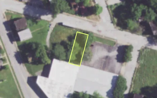 Aerial view of 2116 BRANCH ST — vacant lot, St. Louis with approximate parcel outline