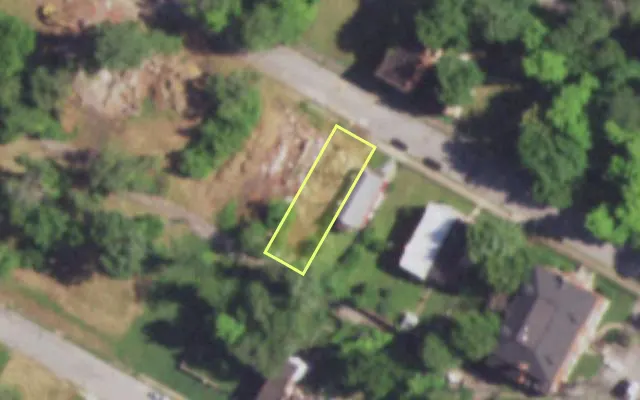 Aerial view of 4542 NORTH MARKET ST — vacant lot, St. Louis with approximate parcel outline