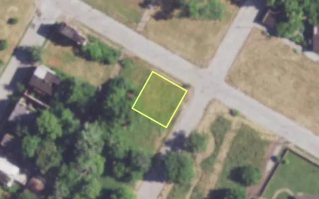 Aerial view of 3100 NORTH MARKET ST — vacant lot, St. Louis with approximate parcel outline