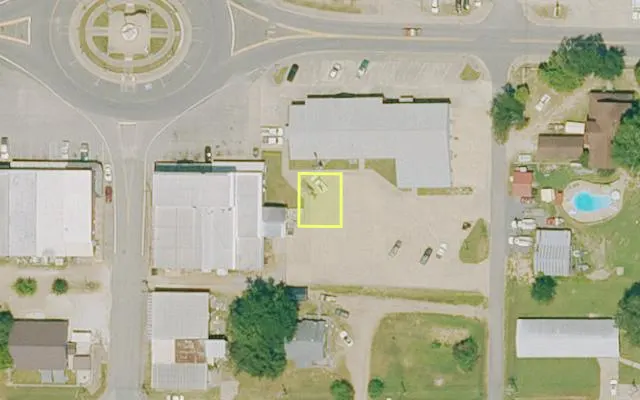 Aerial view of CLARK County parcel 86-00042-000 — Arkansas post-auction with approximate parcel outline