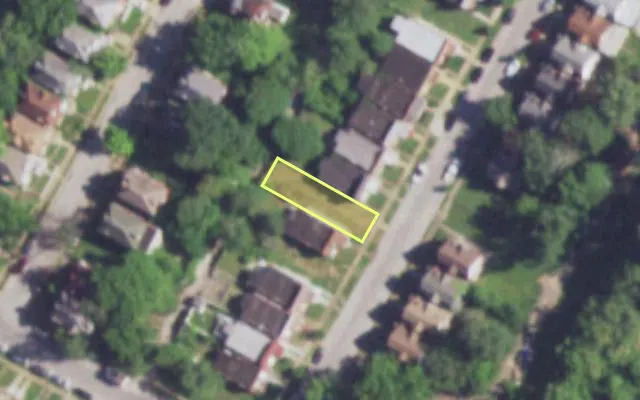 Aerial view of 4017 N TAYLOR AV — vacant lot, St. Louis with approximate parcel outline