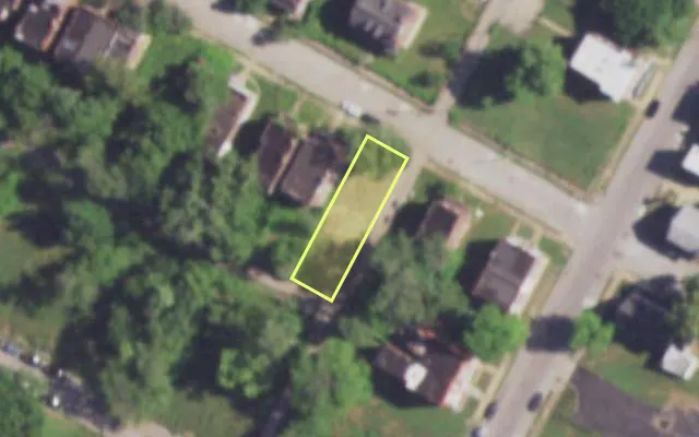 Aerial view of 4216 W COTE BRILLIANTE AV — vacant lot, St. Louis with approximate parcel outline