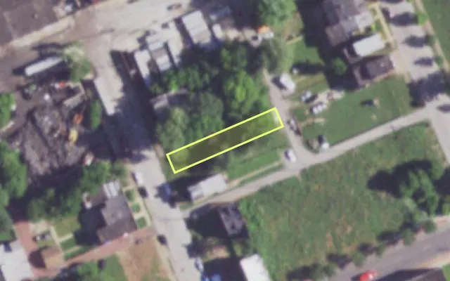 Aerial view of 3718 N 21ST ST — vacant lot, St. Louis with approximate parcel outline