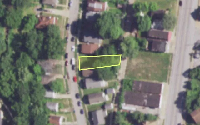 Aerial view of 8468 CONCORD PL — vacant lot, St. Louis with approximate parcel outline