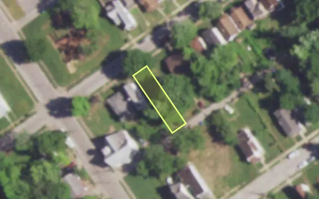 Aerial view of 5012 GENEVIEVE AV — vacant lot, St. Louis with approximate parcel outline