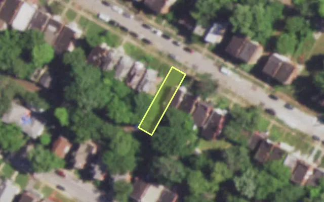 Aerial view of 4822 NORTHLAND AV — vacant lot, St. Louis with approximate parcel outline