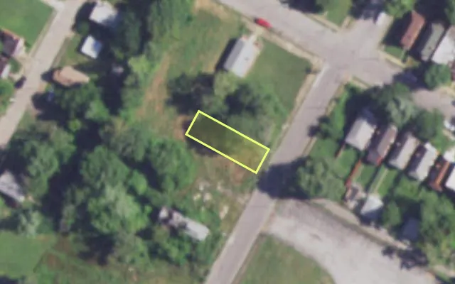 Aerial view of 3137 LAMBDIN AV — vacant lot, St. Louis with approximate parcel outline