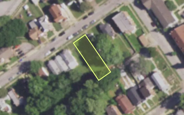 Aerial view of 5460 PARTRIDGE AV — vacant lot, St. Louis with approximate parcel outline