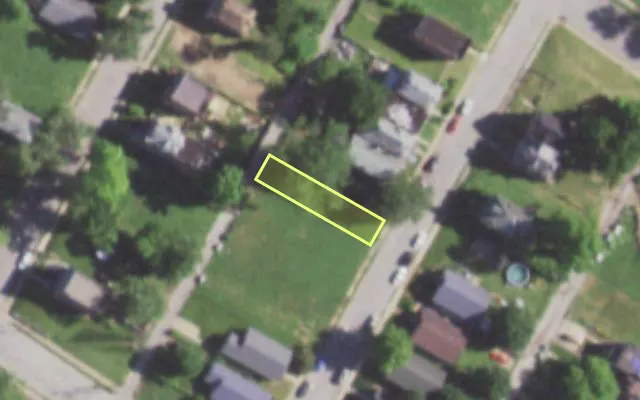 Aerial view of 1425 TEMPLE PL — vacant lot, St. Louis with approximate parcel outline
