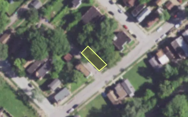 Aerial view of 1913 LINTON AV — vacant lot, St. Louis with approximate parcel outline