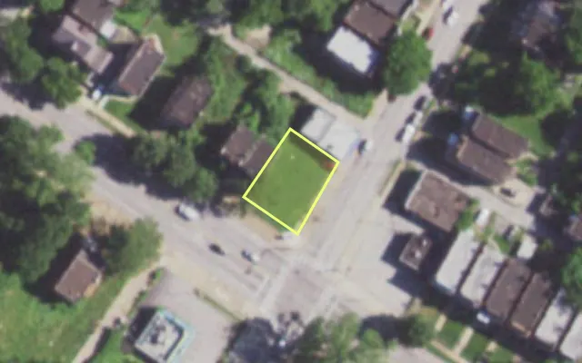 Aerial view of 5801 PAGE BLVD — vacant lot, St. Louis with approximate parcel outline