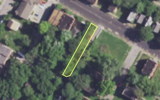 Aerial view of 4364 LEE AV — vacant lot, St. Louis with approximate parcel outline