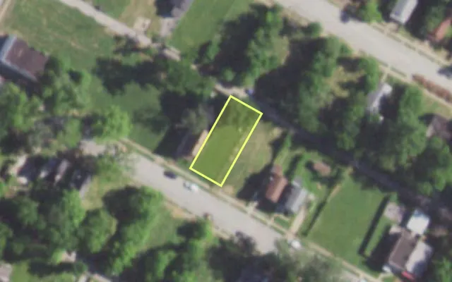 Aerial view of 5731 HIGHLAND AV — vacant lot, St. Louis with approximate parcel outline