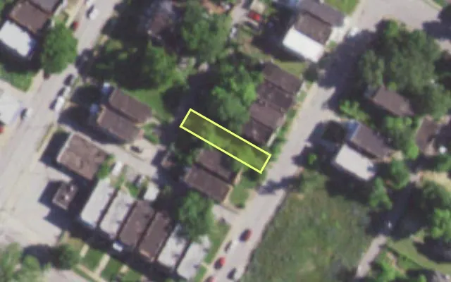 Aerial view of 1323 SHAWMUT PL — vacant lot, St. Louis with approximate parcel outline