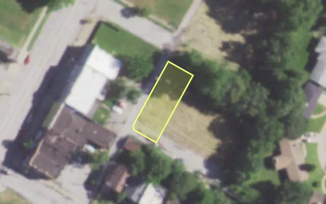 Aerial view of 5244 LABADIE AV — vacant lot, St. Louis with approximate parcel outline