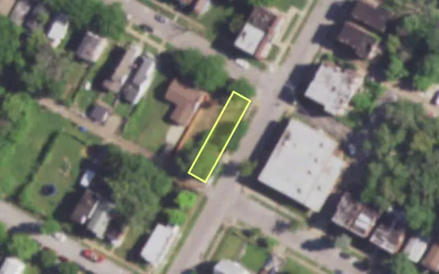 Aerial view of 4600 SAN FRANCISCO AV — vacant lot, St. Louis with approximate parcel outline