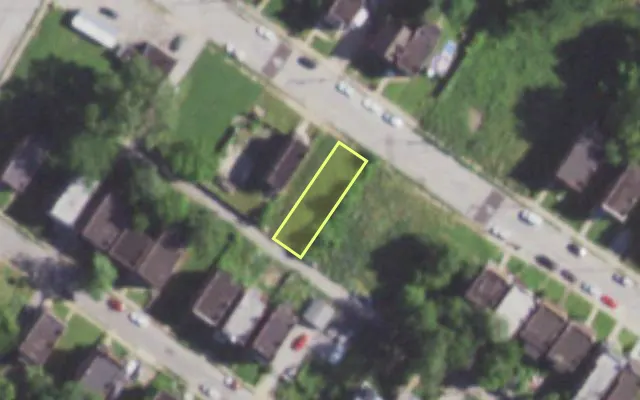 Aerial view of 5964 RIDGE AV — vacant lot, St. Louis with approximate parcel outline