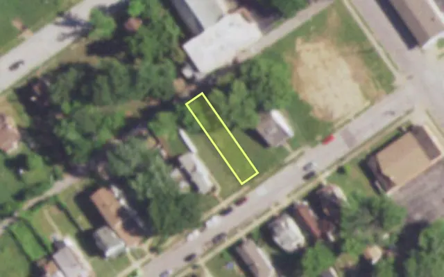 Aerial view of 4947 ARLINGTON AV — vacant lot, St. Louis with approximate parcel outline