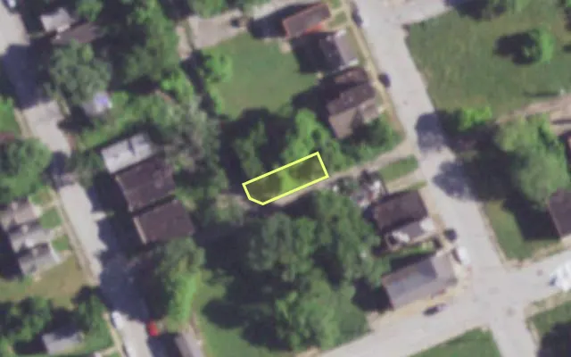 Aerial view of 4217 R N 20TH ST — vacant lot, St. Louis with approximate parcel outline