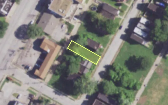 Aerial view of 4215 PECK ST — vacant lot, St. Louis with approximate parcel outline