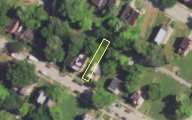 Aerial view of 4741 NORTHLAND AV — vacant lot, St. Louis with approximate parcel outline
