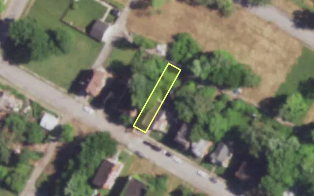 Aerial view of 4587 COTE BRILLIANTE AV — vacant lot, St. Louis with approximate parcel outline