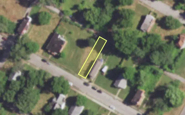 Aerial view of 4431 ST FERDINAND AV — vacant lot, St. Louis with approximate parcel outline