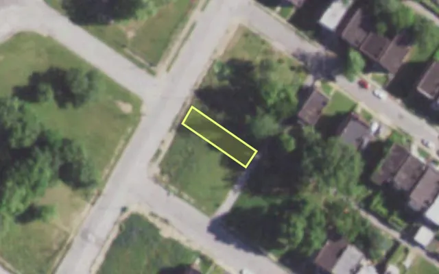 Aerial view of 1360 HODIAMONT AV — vacant lot, St. Louis with approximate parcel outline