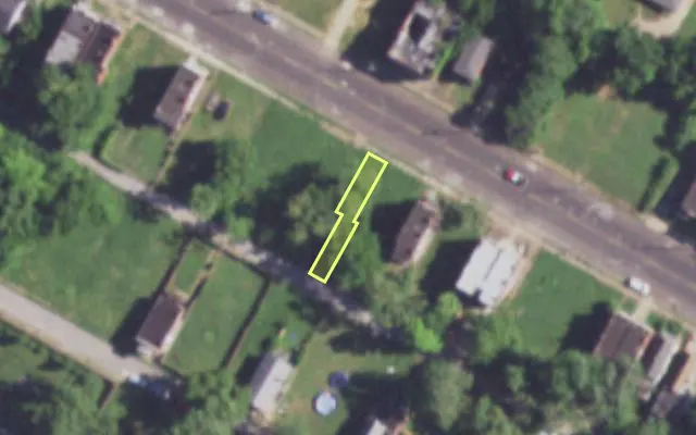 Aerial view of 3850 LEE AV — vacant lot, St. Louis with approximate parcel outline